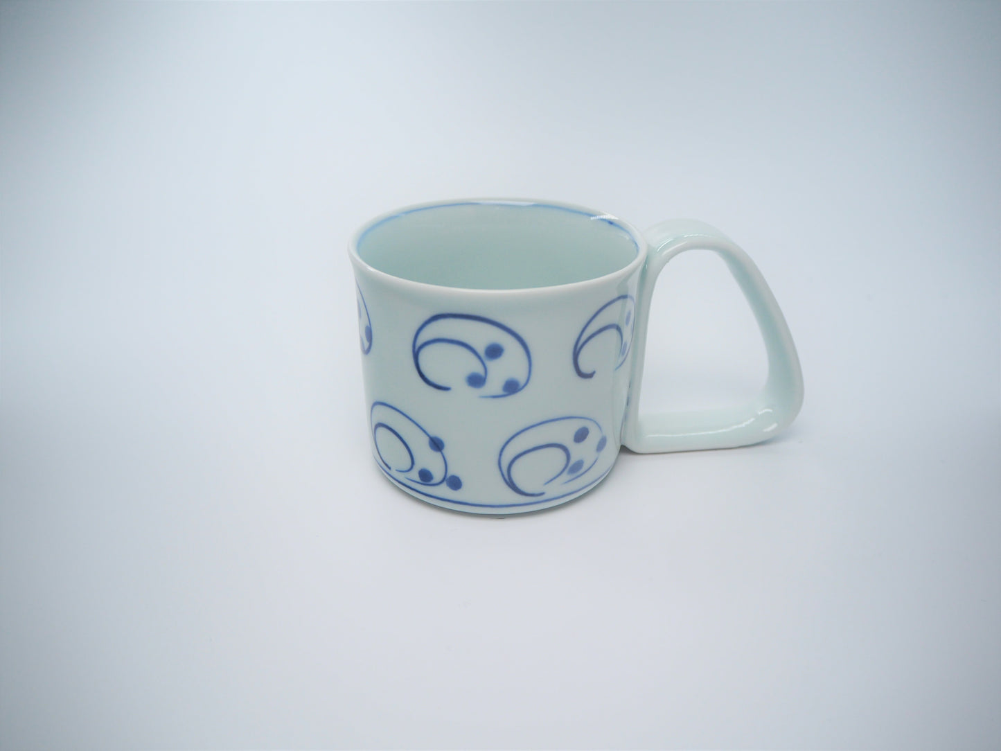 易于舀取的餐具 杯子