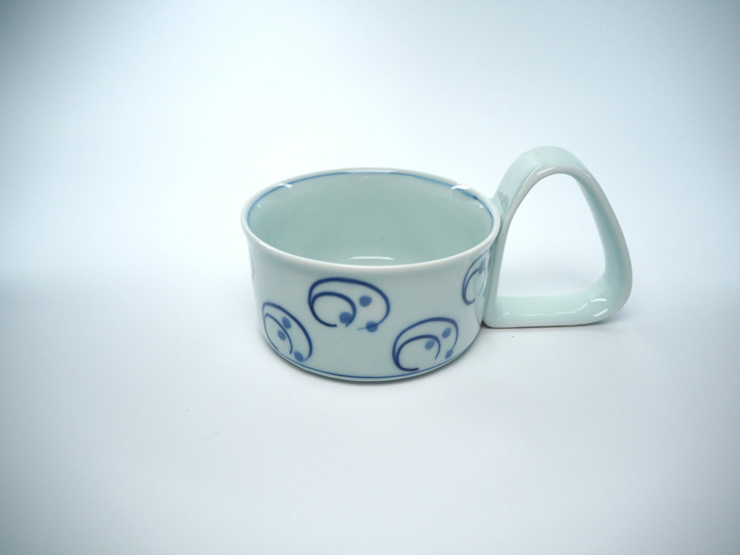 易于舀取的餐具 汤杯子