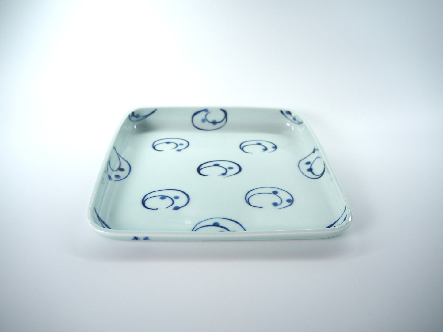 易于舀取的餐具 盘子