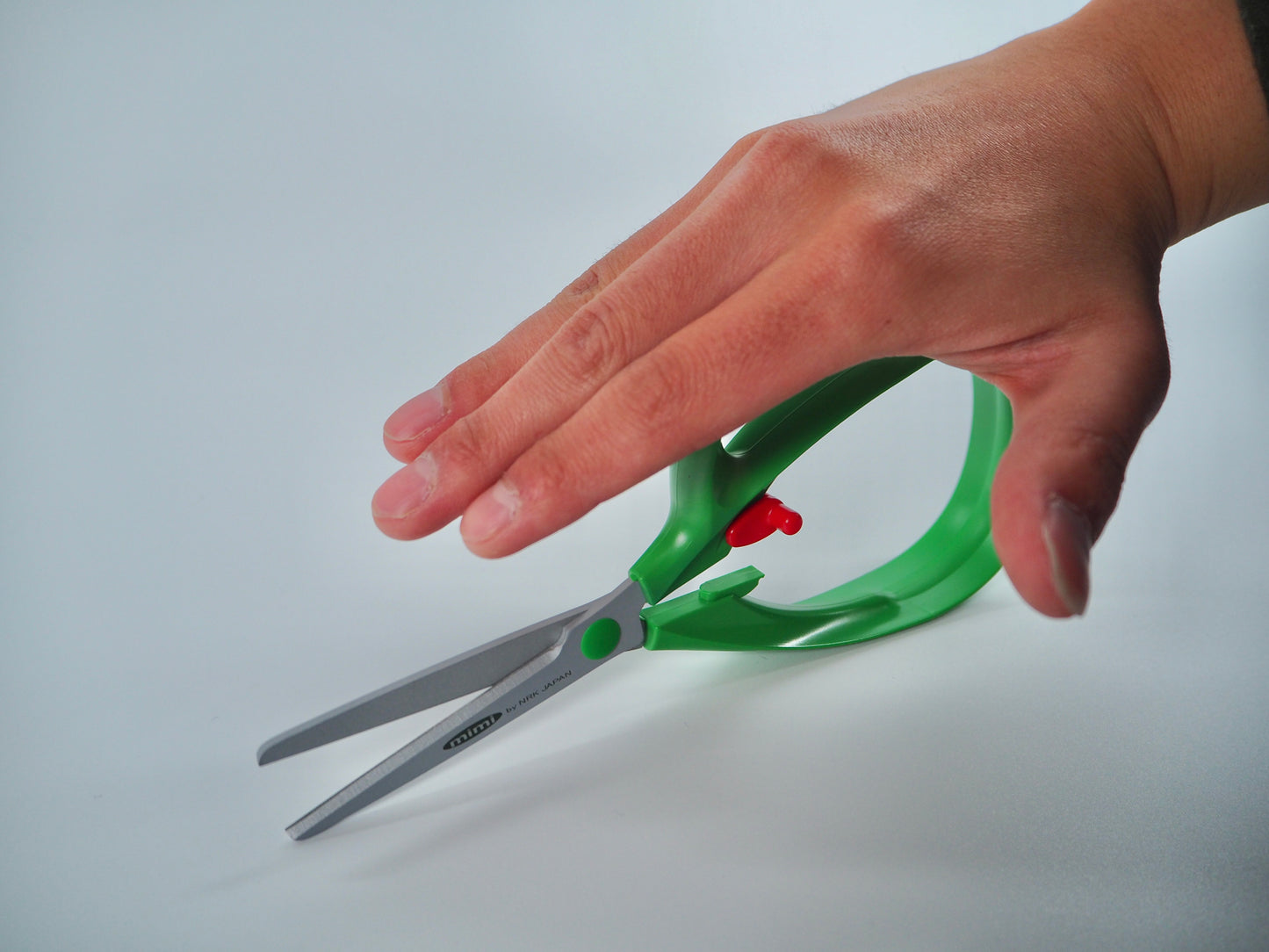 Universal design scissors "mimi"