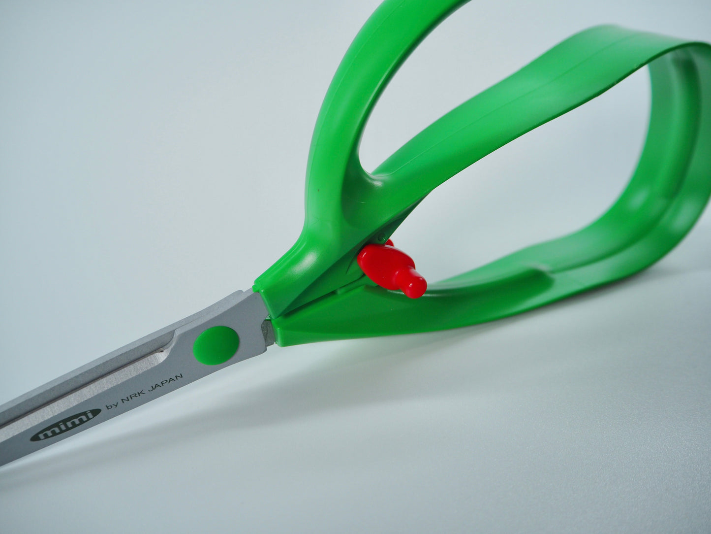 Universal design scissors "mimi"